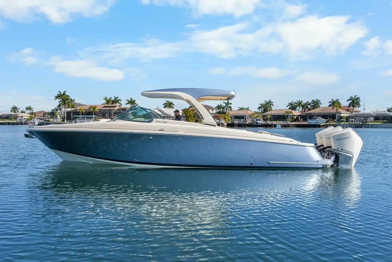 Chris-Craft Launch 35 GT OB - Image 13