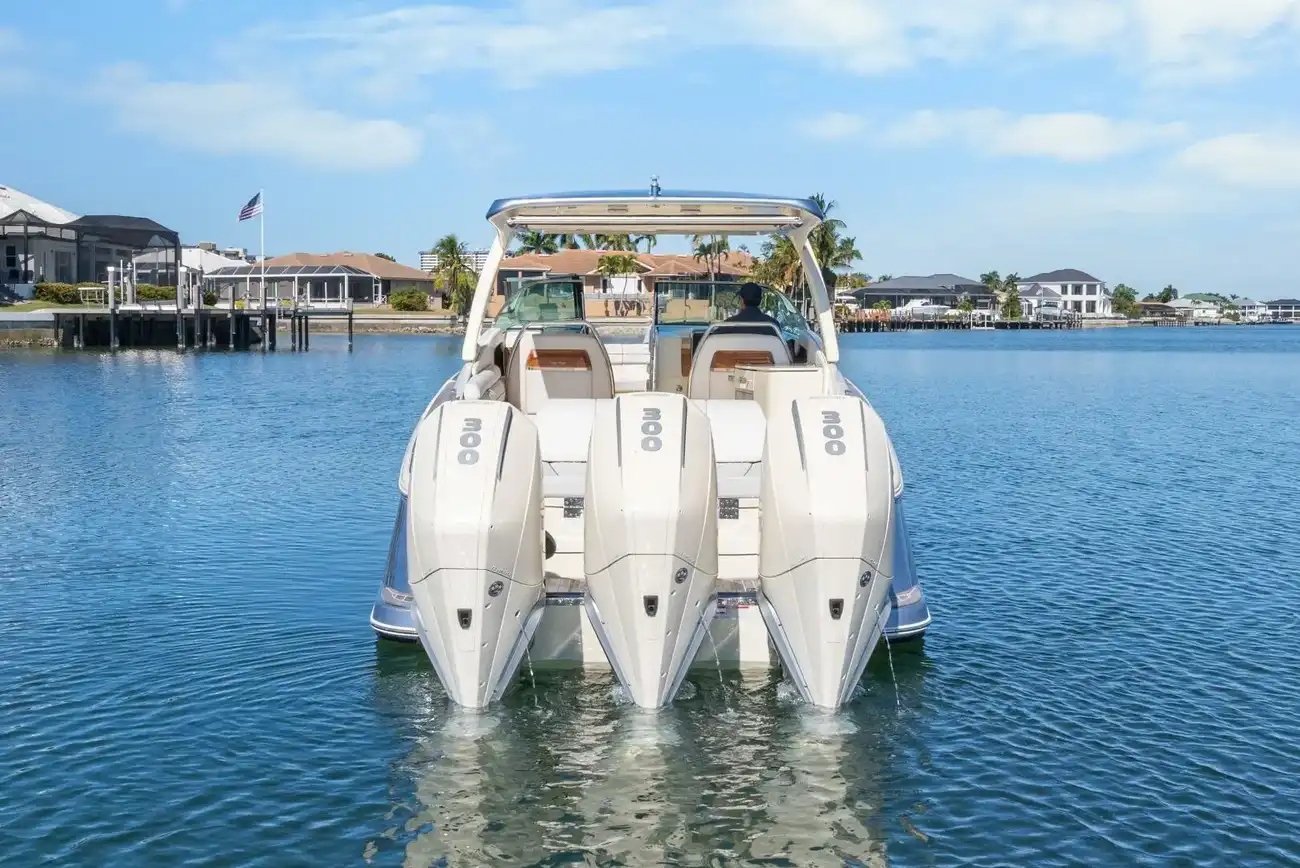 Chris-Craft Launch 35 GT OB - Image 14