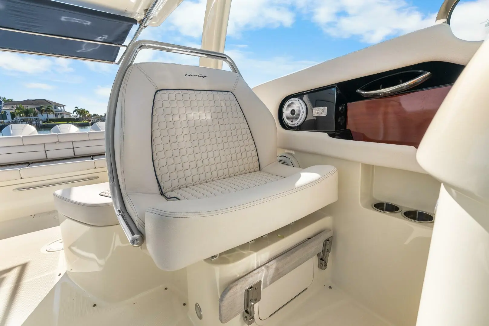 Chris-Craft Launch 35 GT OB - Image 48