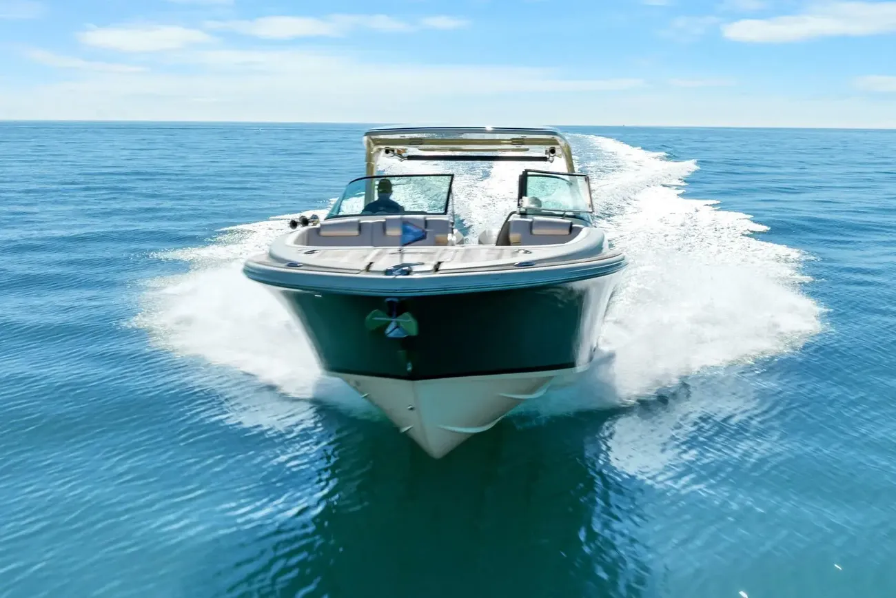 Chris-Craft Launch 35 GT OB - Image 28