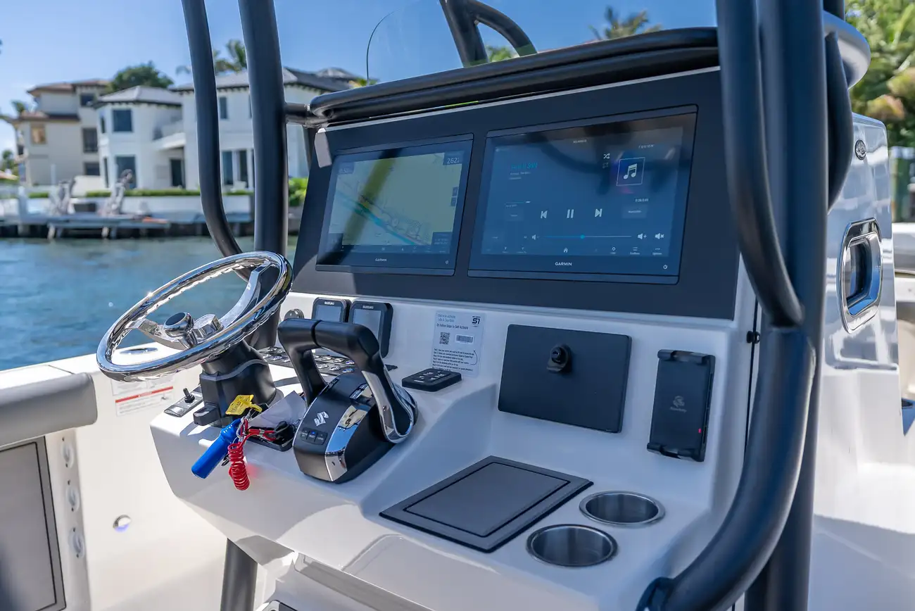 Sea Born LX27 Center Console - Image 56