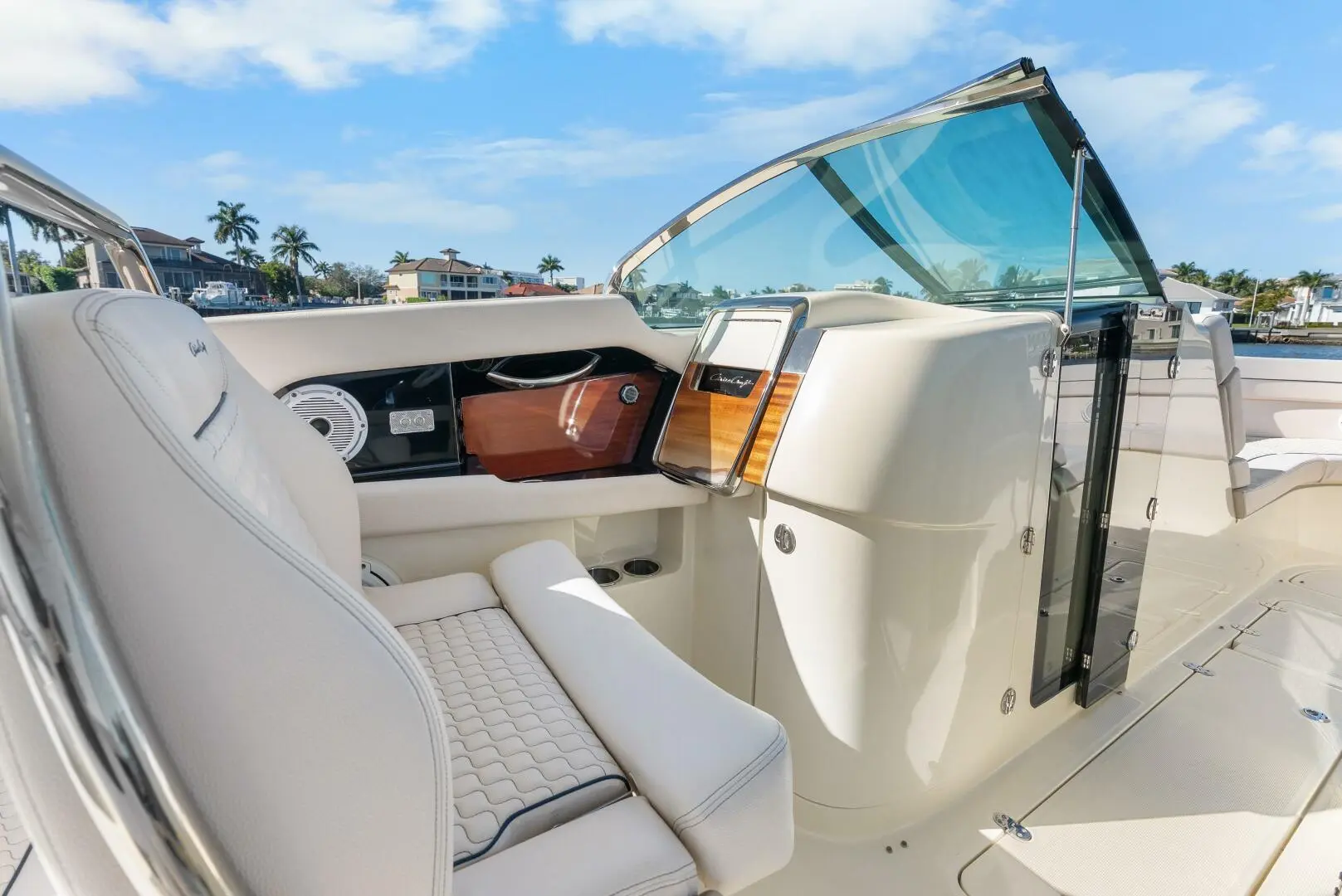 Chris-Craft Launch 35 GT OB - Image 47