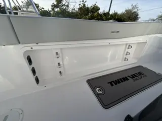Twin Vee 28 GF - Image 24