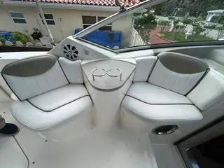 Sea Ray 240 Sundancer - Image 21
