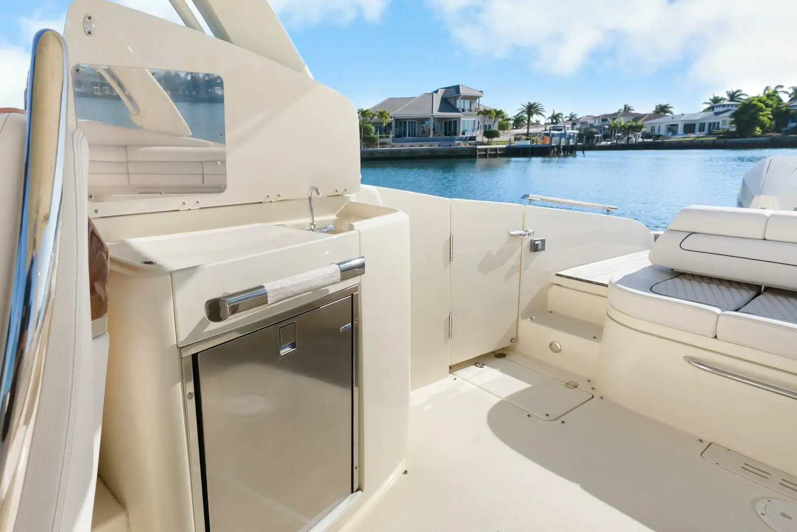 Chris-Craft Launch 35 GT OB - Image 32