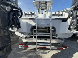 Twin Vee 28 GF - Image 26