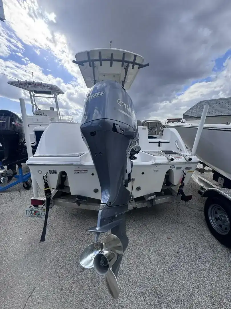 Sea Fox Boats 228 Commander - Image 4