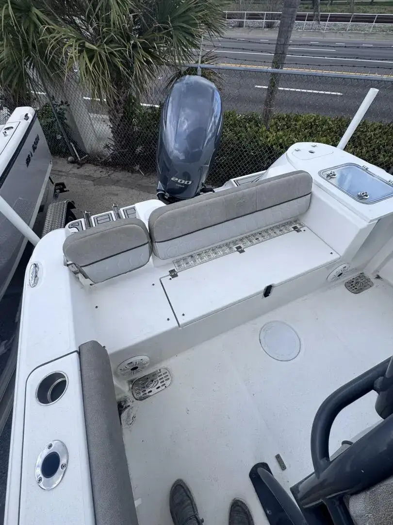 Sea Fox Boats 228 Commander - Image 11