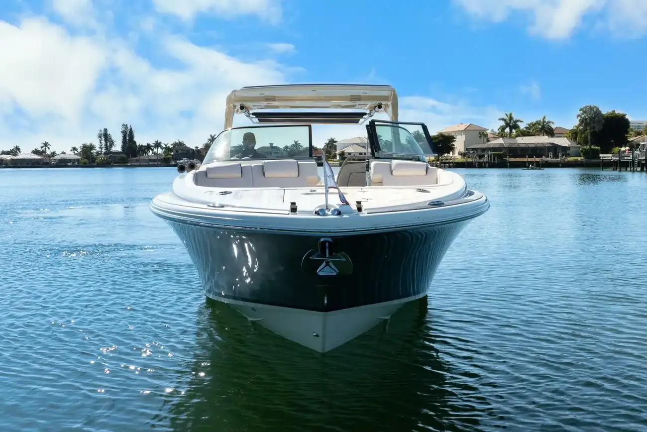 Chris-Craft Launch 35 GT OB - Image 4
