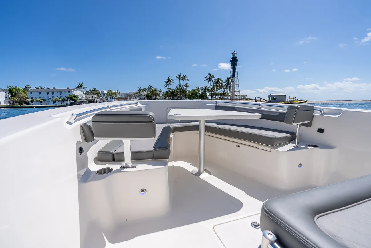 Sea Born LX27 Center Console - Image 48