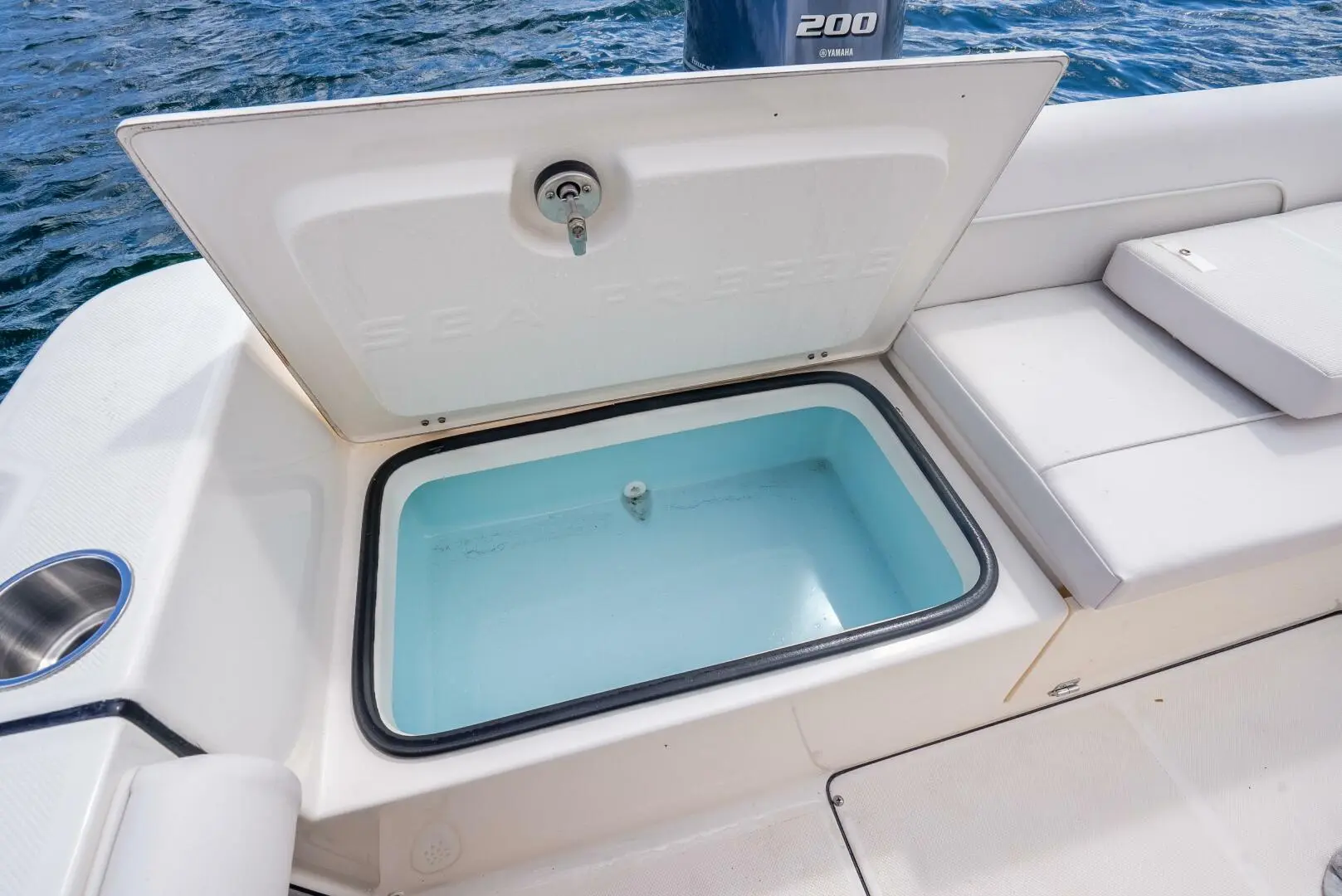 Sea Born LX22-CC - Image 37