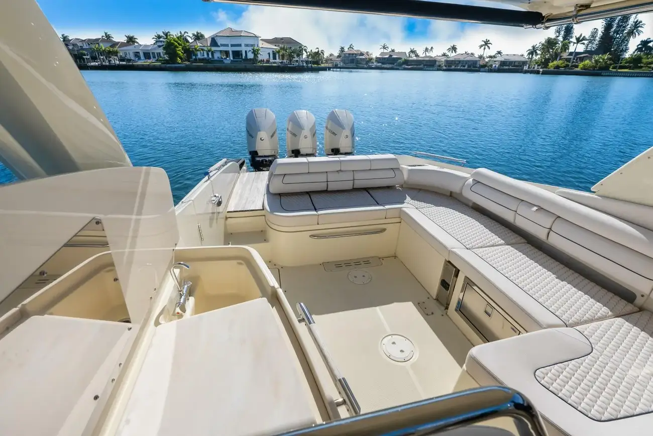 Chris-Craft Launch 35 GT OB - Image 35