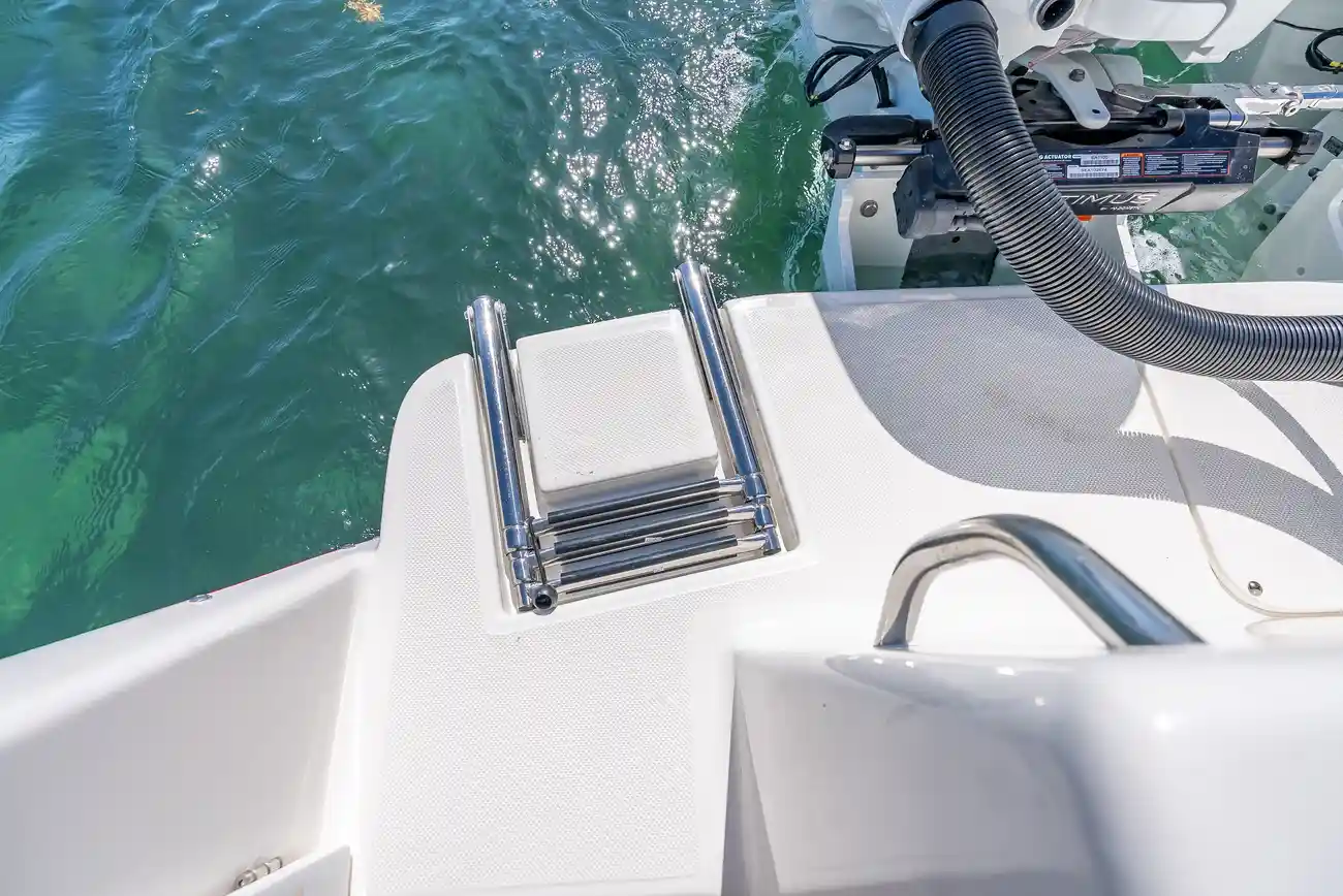 Sea Born LX27 Center Console - Image 28