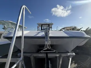 Twin Vee 28 GF - Image 5