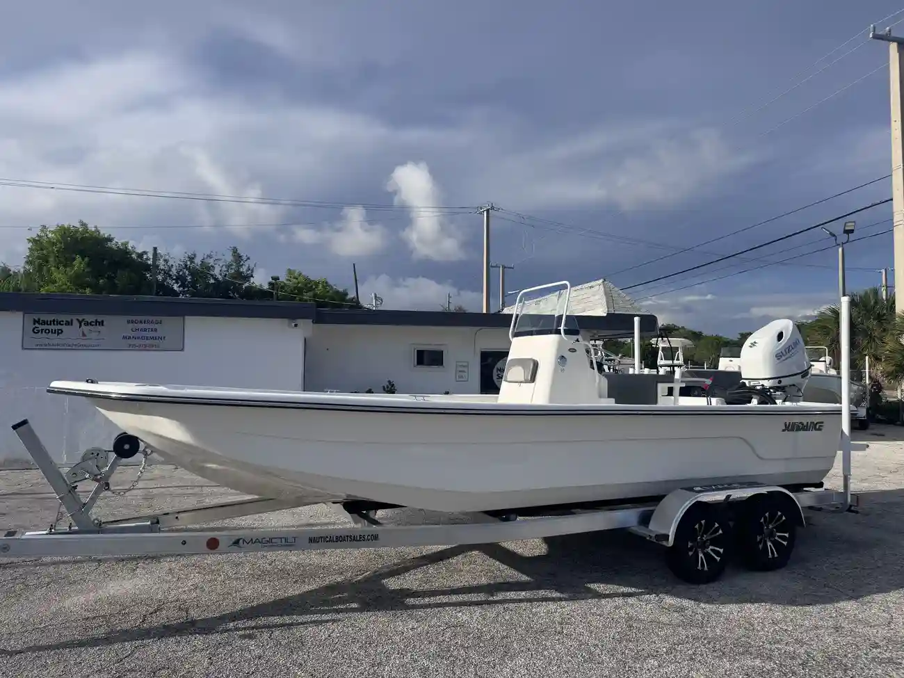 Sundance B22CCR