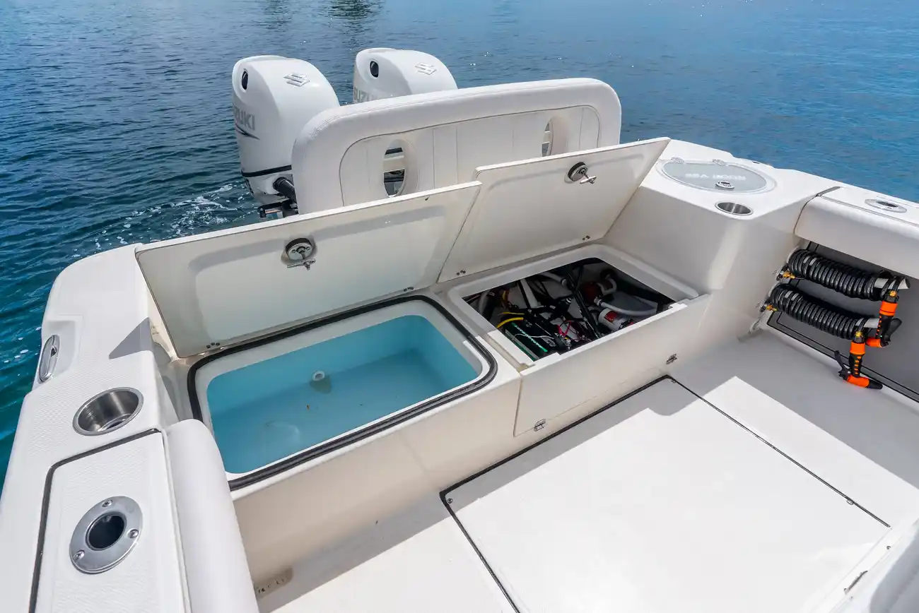 Sea Born LX24 Center Console - Image 54