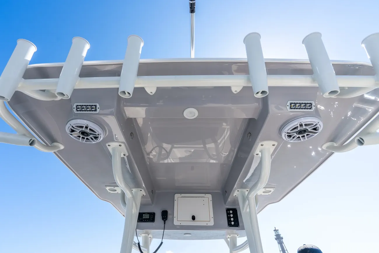 Sea Born LX27 Center Console - Image 28