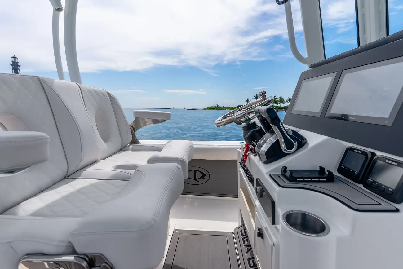 Sea Born LX24 Center Console - Image 43