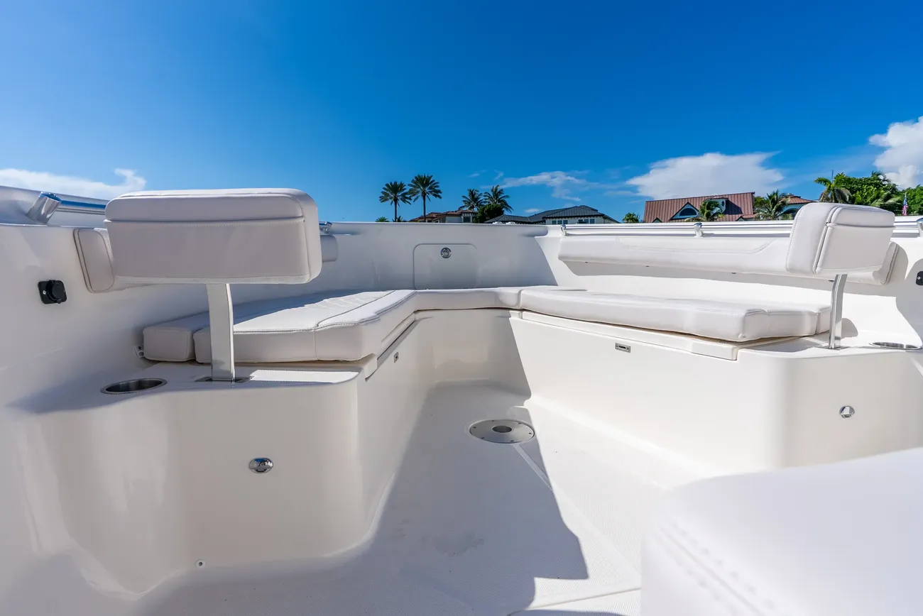 Sea Born LX27 Center Console - Image 16