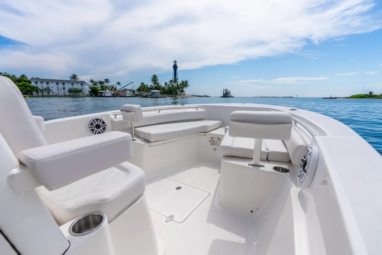 Sea Born LX24 Center Console - Image 21